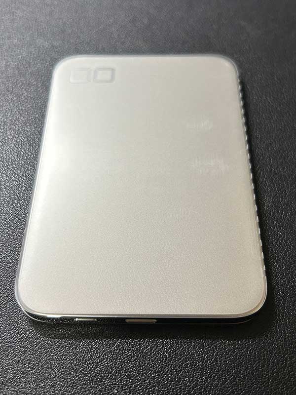 モバイルバッテリーを新調しました